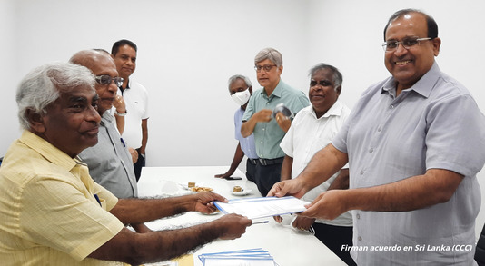 Foto: Sindicatos y empleadores firman acuerdo en Sri Lanka (CCC)