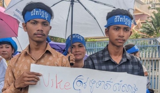Photo: International Workers' Day action to demand payment for workers in Cambodia (CATU).